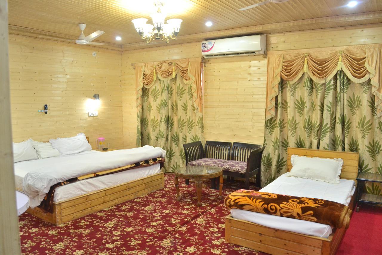 Hotel Grg Residency Srinagar  Bagian luar foto