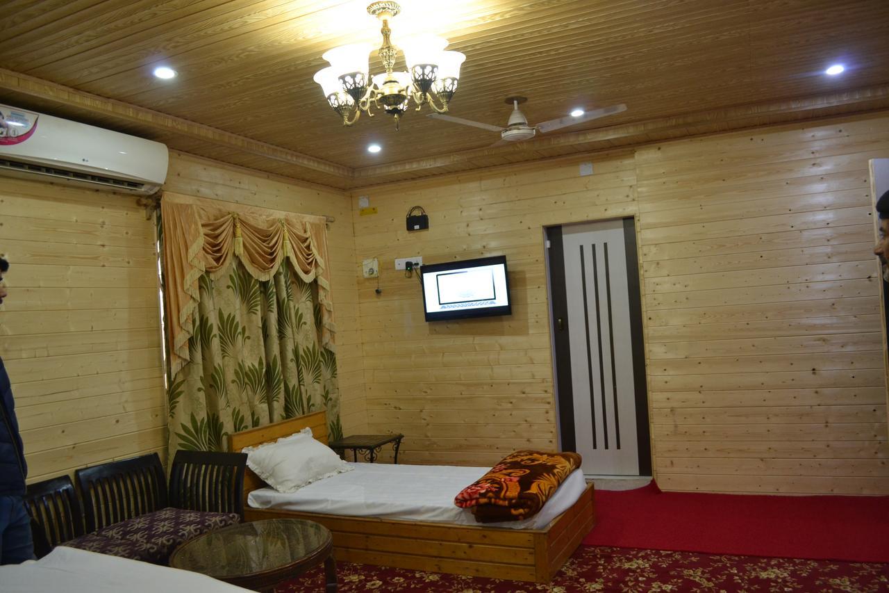 Hotel Grg Residency Srinagar  Bagian luar foto