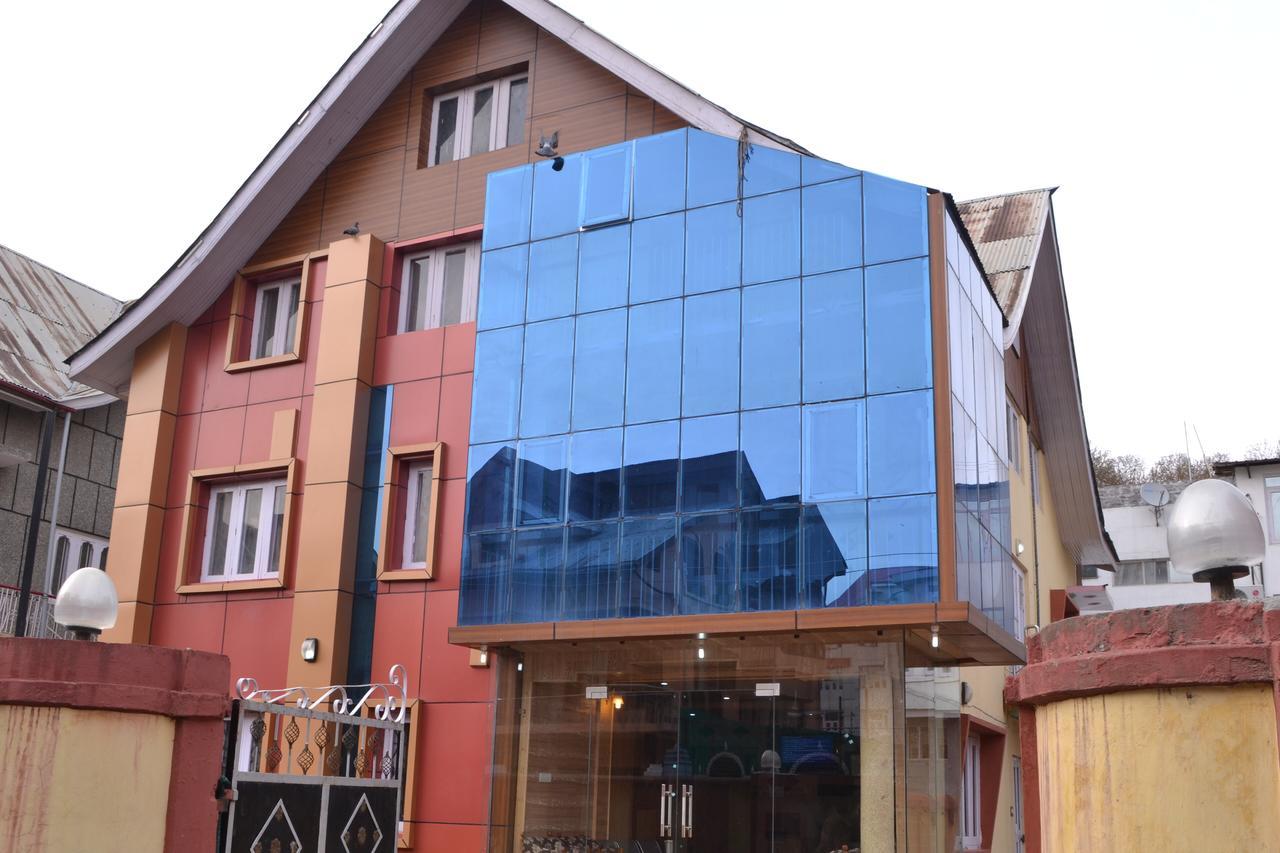 Hotel Grg Residency Srinagar  Bagian luar foto